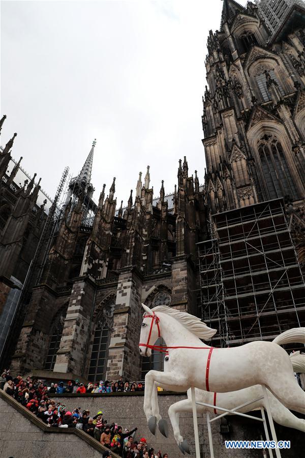 GERMANY-COLOGNE-ROSE MONDAY-CARNIVAL PARADE