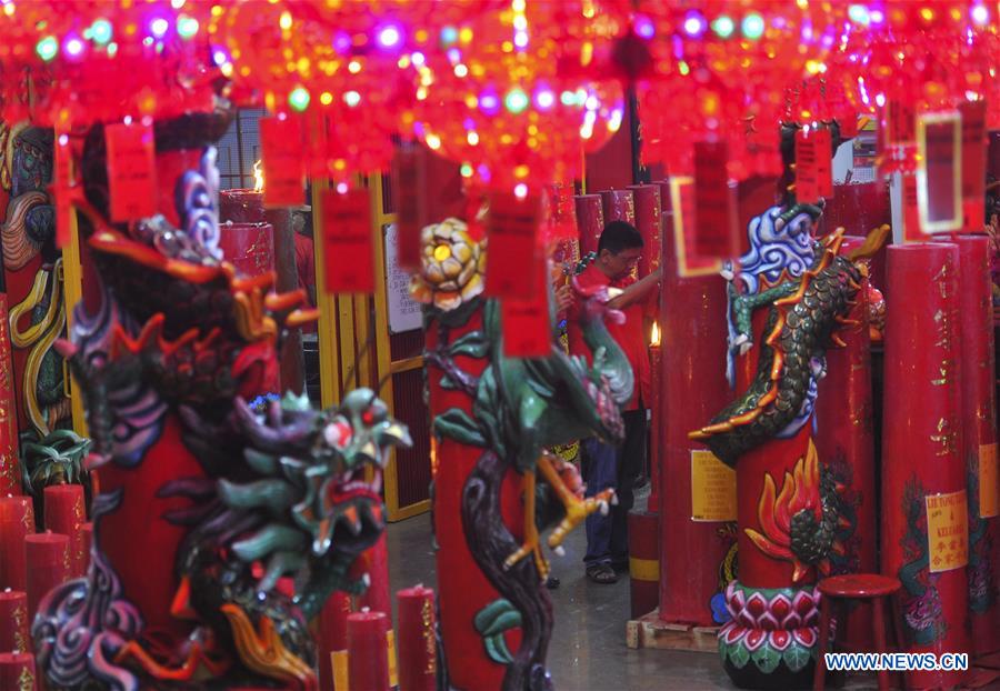 INDONESIA-JAKARTA-TEMPLE-CHINESE LUNAR NEW YEAR-INCENSE BURNING