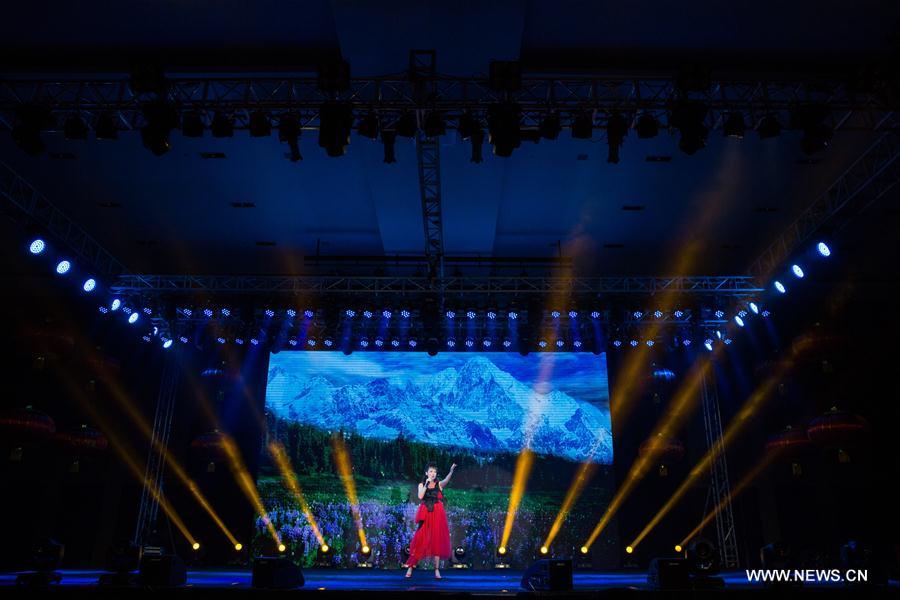 MALAYSIA-KUCHING-SPRING FESTIVAL-PERFORMANCE