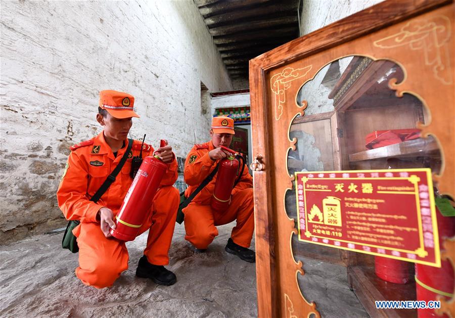 CHINA-LHASA-FIREFIGHTER-DRILL (CN)