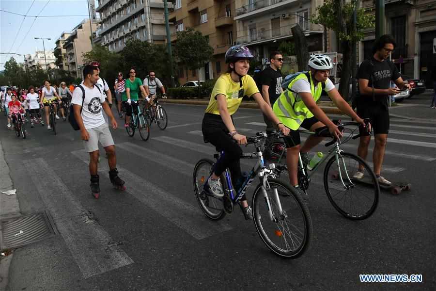 GREECE-ATHENS-BIKE RIDE