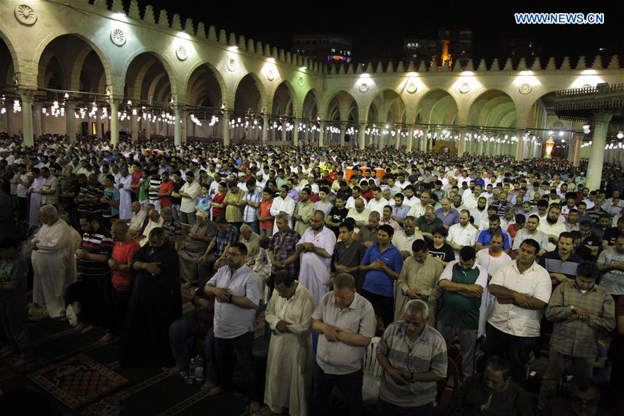 EGYPT-CAIRO-RAMADAN-LAYLAT AL-QADR-NIGHT PRAYER