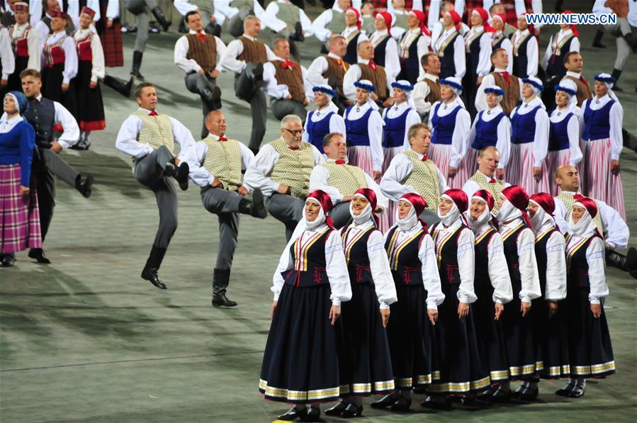 LATVIA-RIGA-CULTURE-DANCE