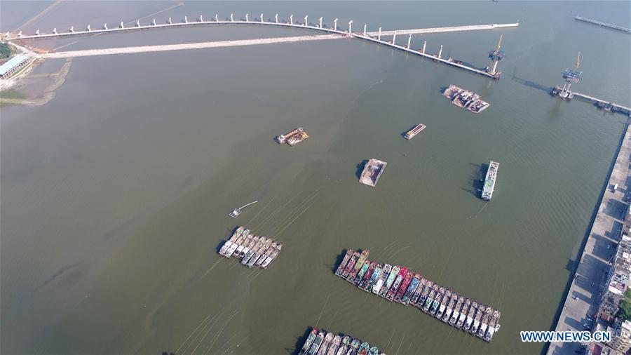 CHINA-GUANGDONG-TYPHOON MANGKHUT (CN)