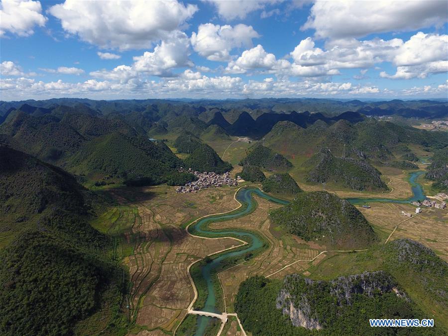 CHINA-YUNNAN-GUANGNAN-HEYE VILLAGE VIEW (CN)