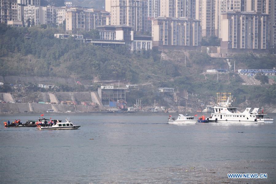 CHINA-CHONGQING-BUS CRASH (CN)