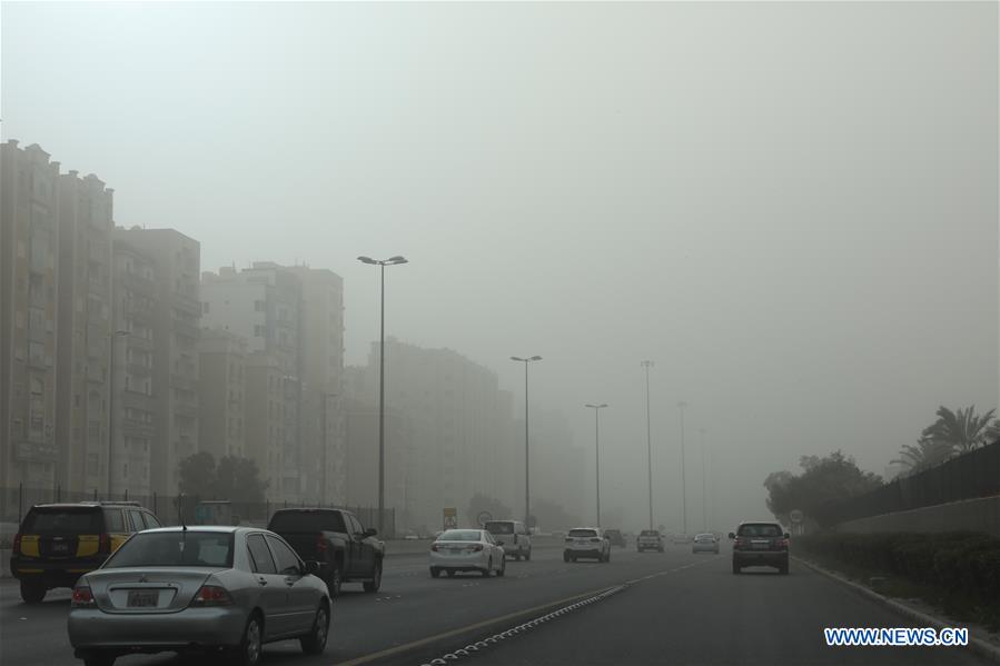 KUWAIT-HAWALLI-SANDSTORM