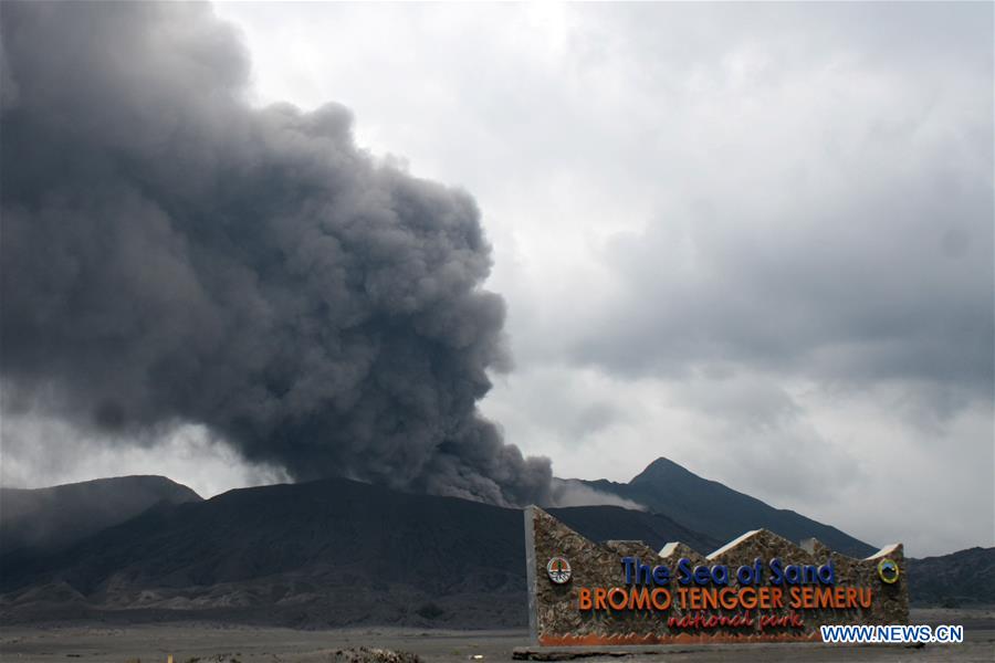 INDONESIA-MOUNT BROMO-ERUPTION