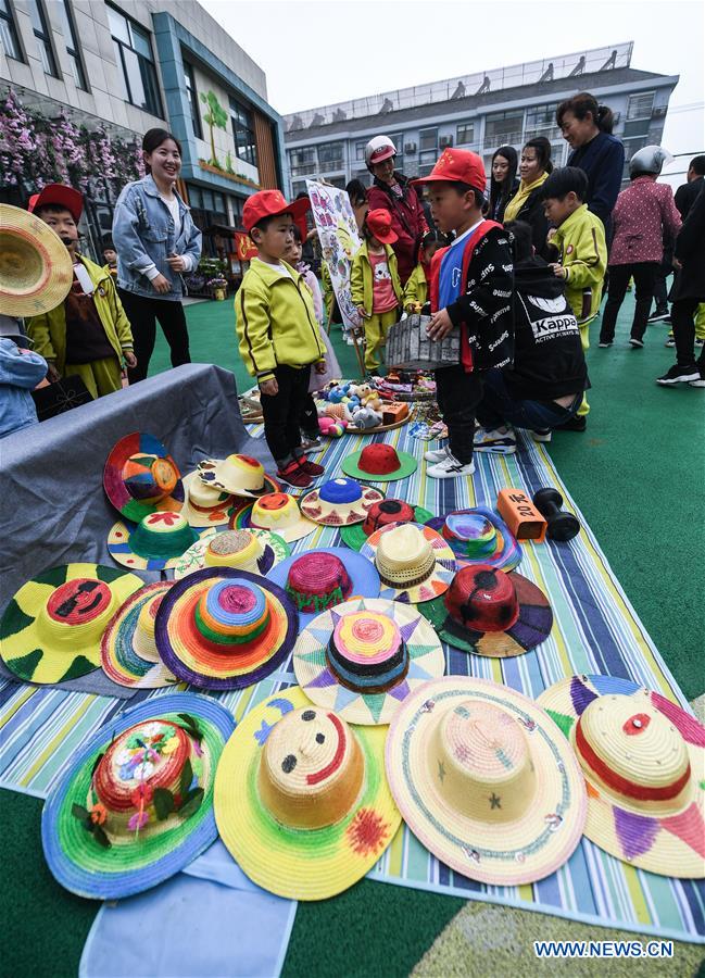 CHINA-ZHEJIANG-CHILDREN-RECYCLING (CN)