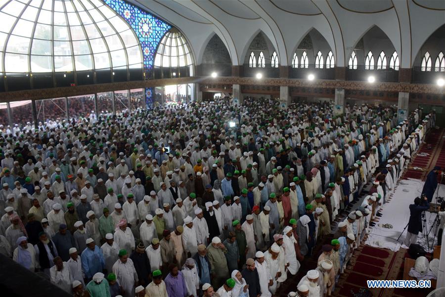 PAKISTAN-LAHORE-RAMADAN-LAST FRIDAY PRAYERS