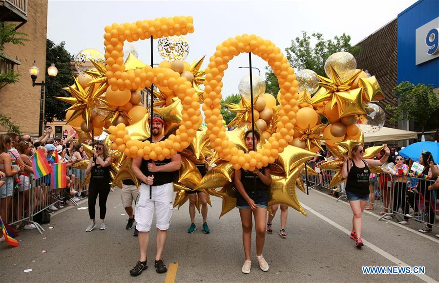 U.S.-CHICAGO-PRIDE PARADE