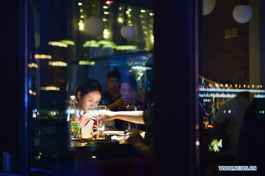 CHINA-CHONGQING-EVENING ECONOMY-NIGHT LIFE (CN)