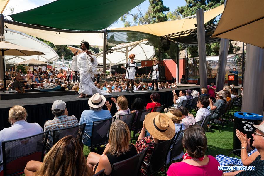 U.S.-LAGUNA BEACH-FESTIVAL RUNWAY FASHION SHOW