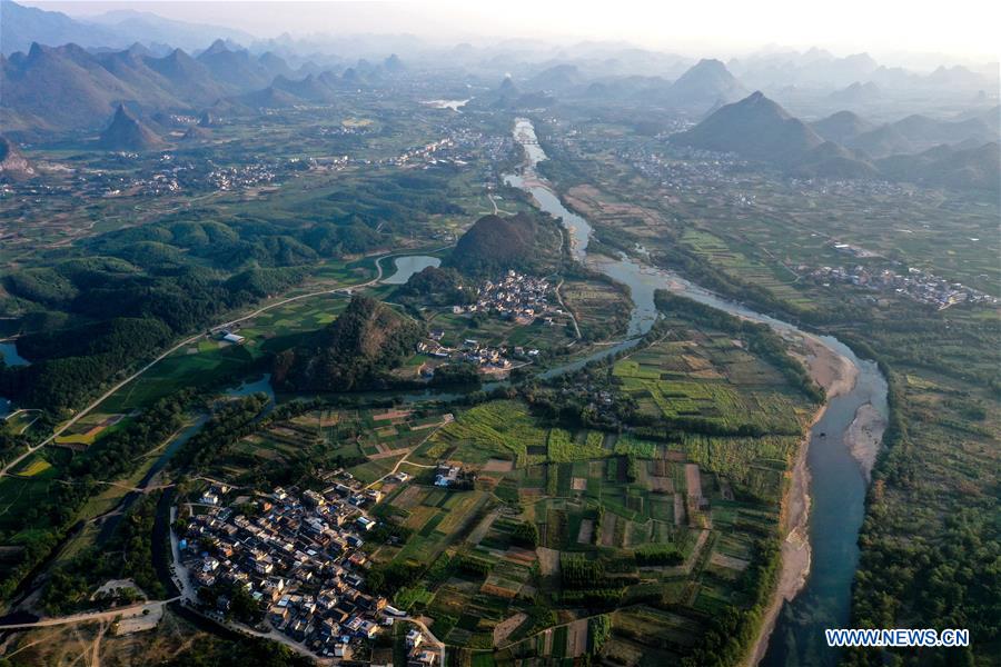 CHINA-GUANGXI-GONGCHENG-FIELDS-SCENERY (CN)