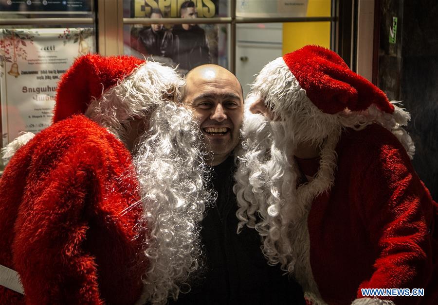 IRAN-TEHRAN-CHRISTMAS-PREPARATION