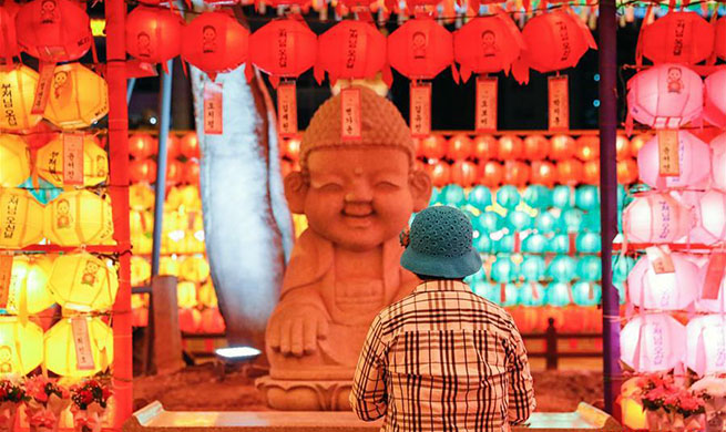 Jogyesa Temple decorated with lanterns ahead of upcoming Seokga Tansinil