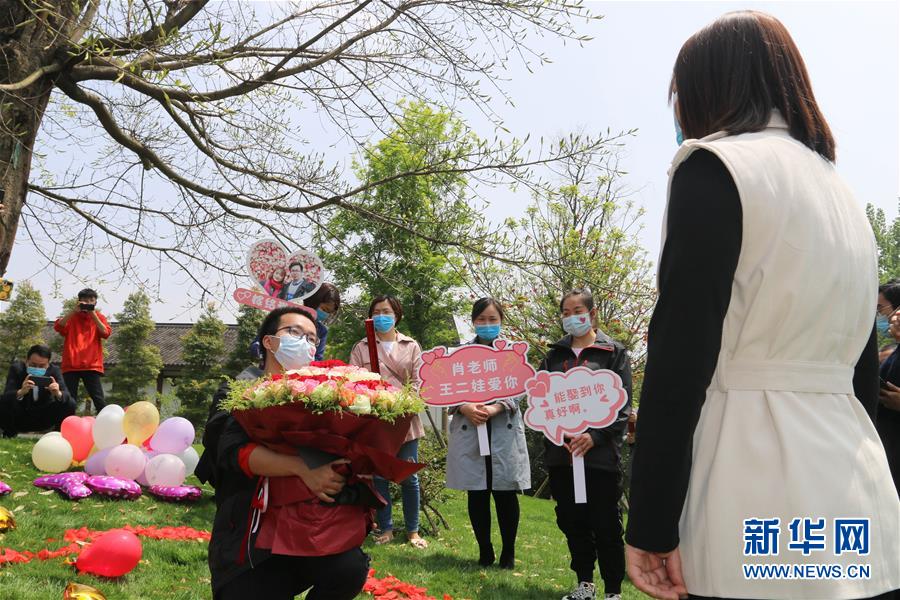 （新华全媒头条·图文互动）（13）“我看不见你的样子，但我知道你是谁”——写在国际护士节来临之际